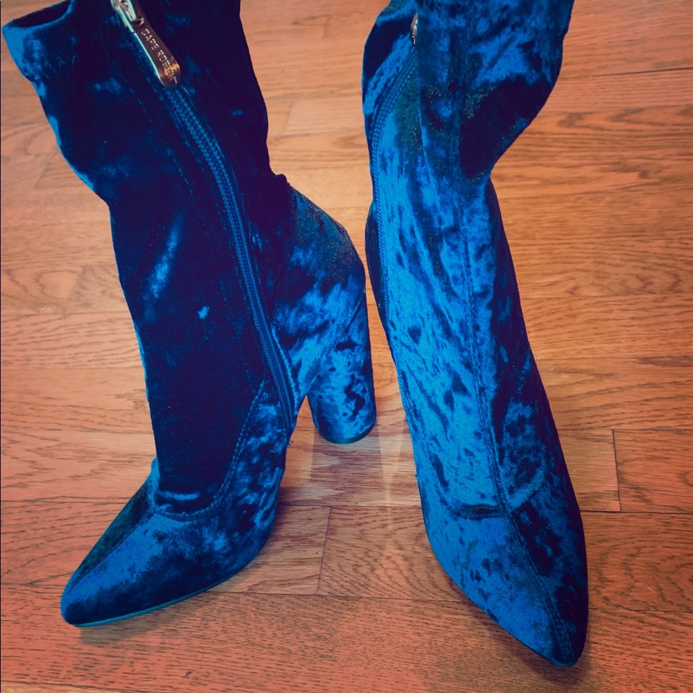 Ladies boots